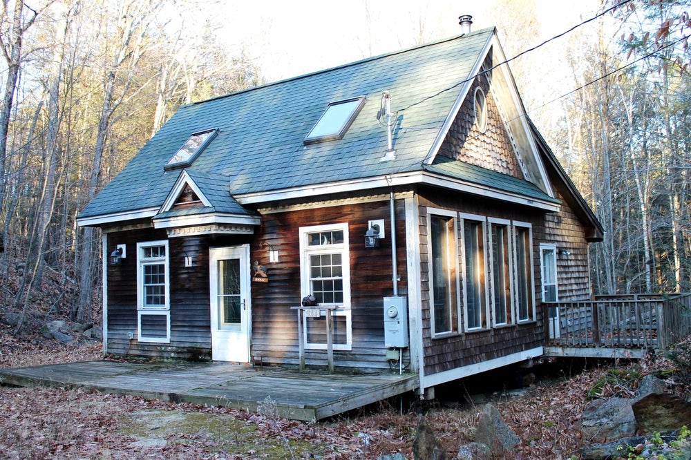 344 Clark Hill Road, New Boston, NH 03070 BHGRE