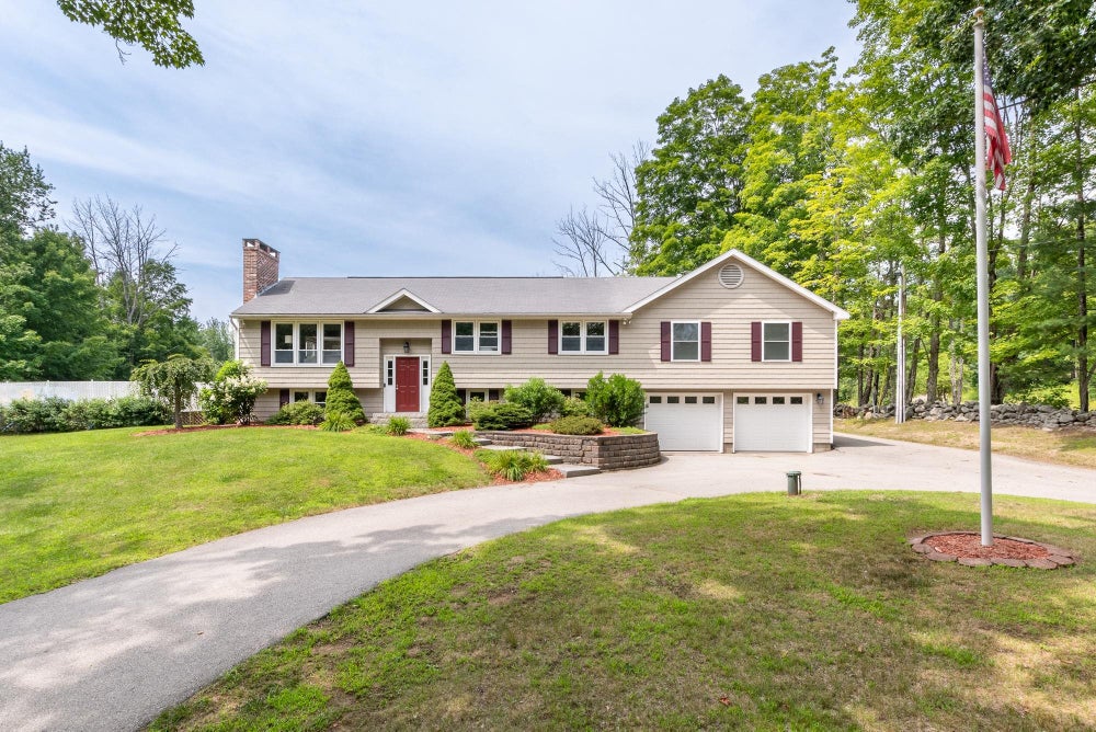 23 Twist Hill Road, Dunbarton, NH 03046 BHGRE