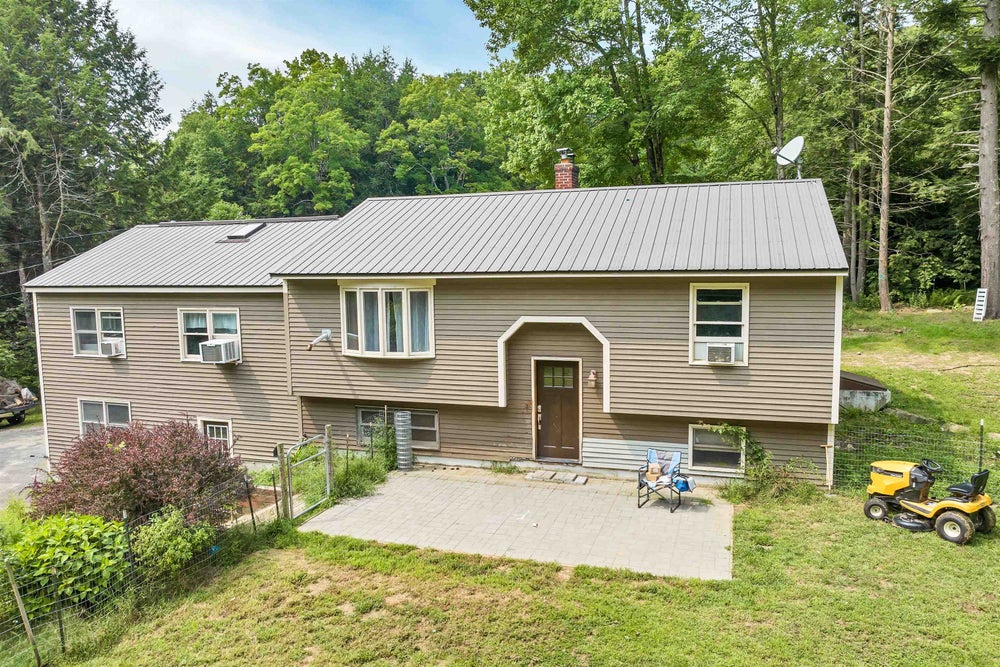 357 Pittsfield Road, Loudon, NH 03307 BHGRE