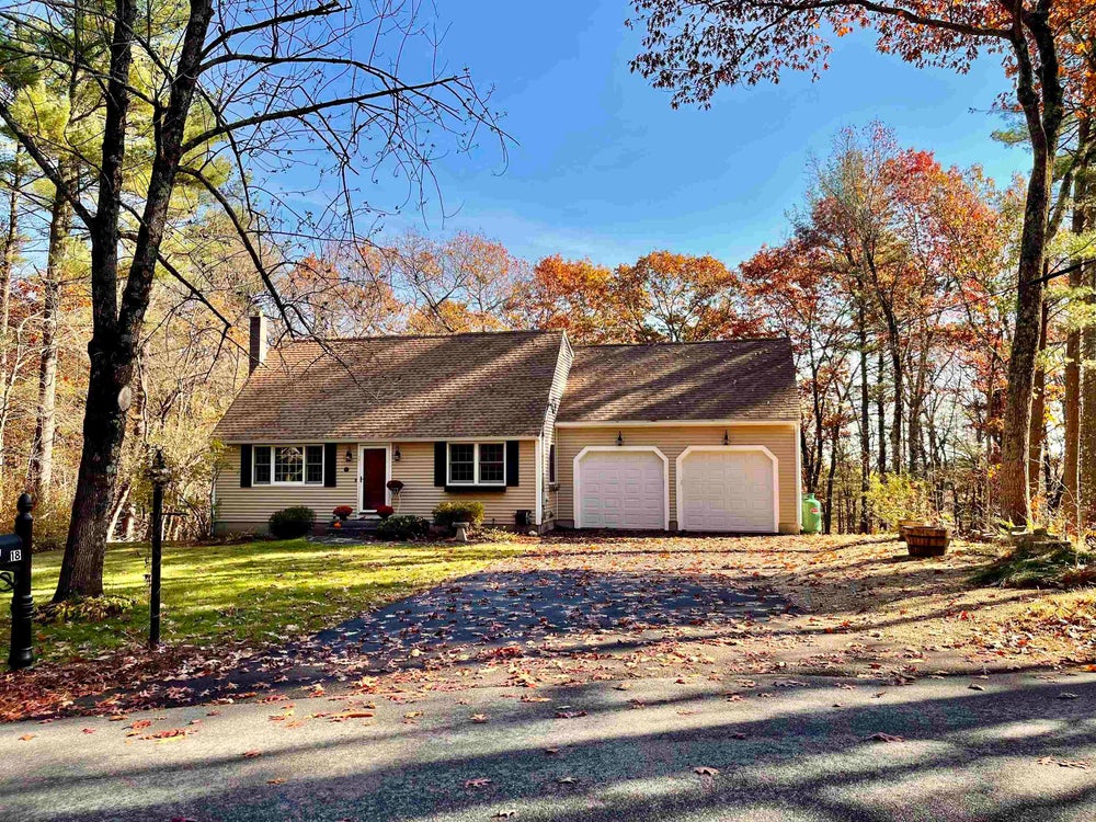 18 Fordway Extension, Windham, NH 03087 BHGRE