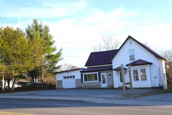 620 East Main Street, Newport City, VT 05855