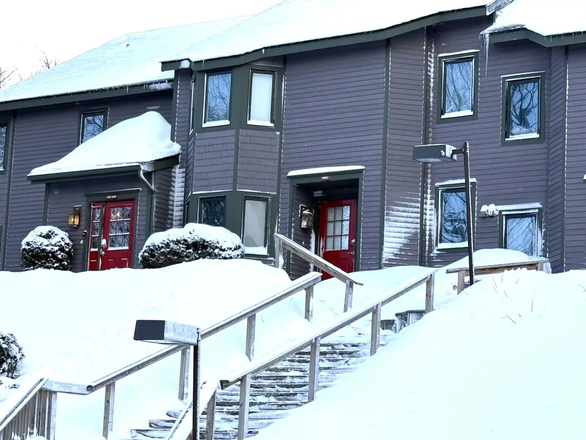 334 Slopeside Road #4002, Jay, VT 05859 - Image #1