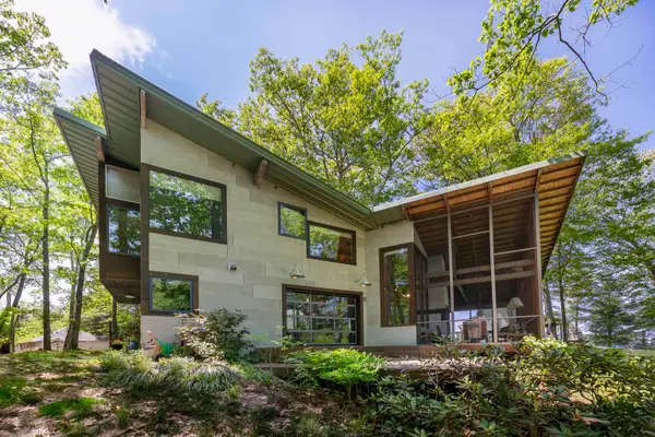 518 Shaker Boulevard, Enfield, NH 03748