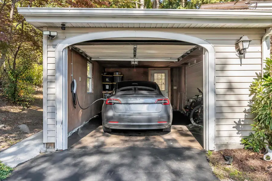 662 Amherst Street, Manchester, NH 03104 - Image #3