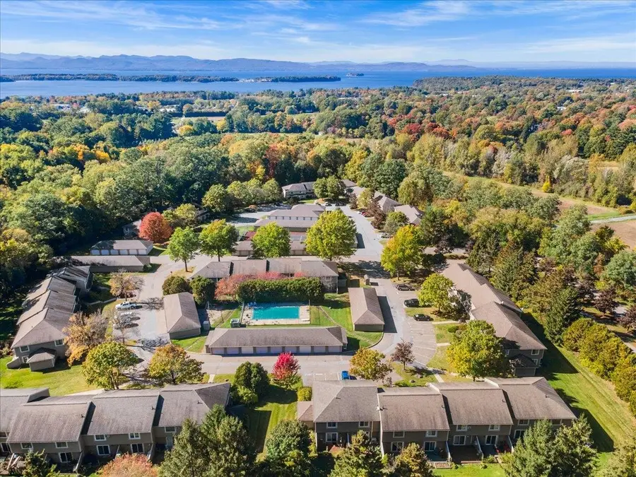 34 Overlook Drive, South Burlington, VT 05403 - Image #3