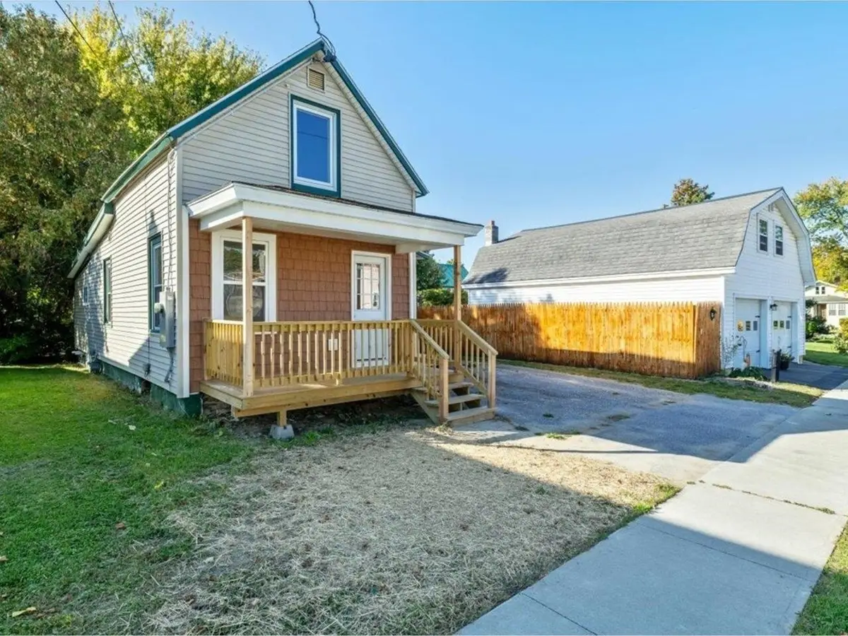 56 Cedar Street, Saint Albans, VT 05478 - Image #1