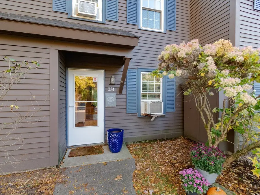254 Twin Oaks Terrace, South Burlington, VT 05403 - Image #2