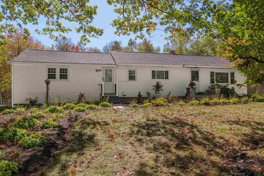 43 Maple Avenue, Newton, NH 03858 - Image #2