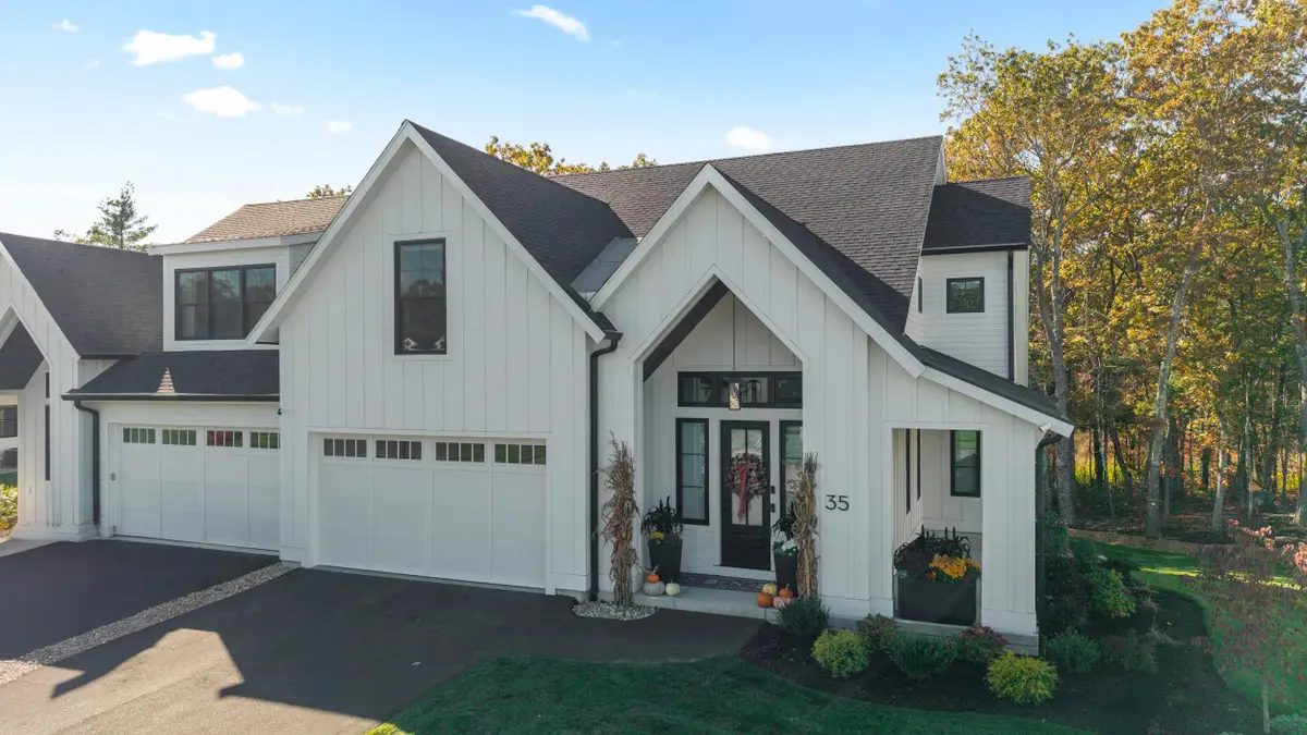 44 Trails Edge Road, Windham, NH 03087 - Image #1