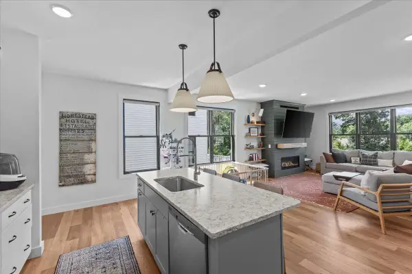 341 O'Brien Farm Road, South Burlington, VT 05403