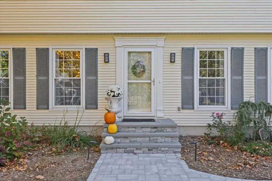 19 Aspen Drive, Essex Junction, VT 05452 - Image #2