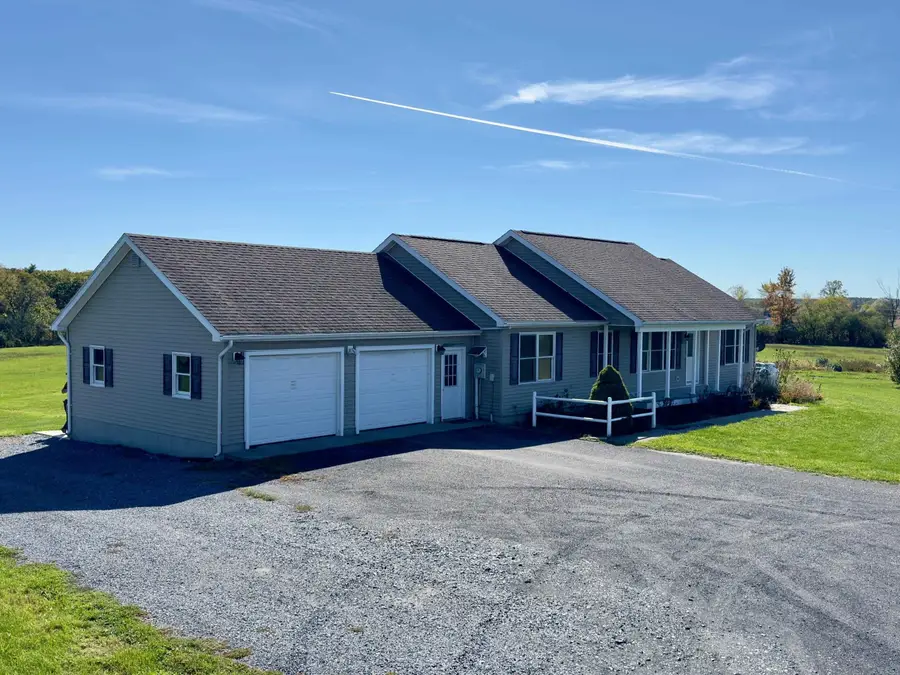 1495 Rattlin Bridge Road, Bridport, VT 05734 - Image #2