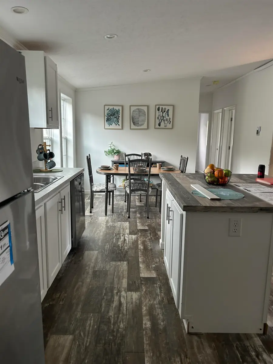 11 Presidential Drive, Allenstown, NH 03275 - Image #2