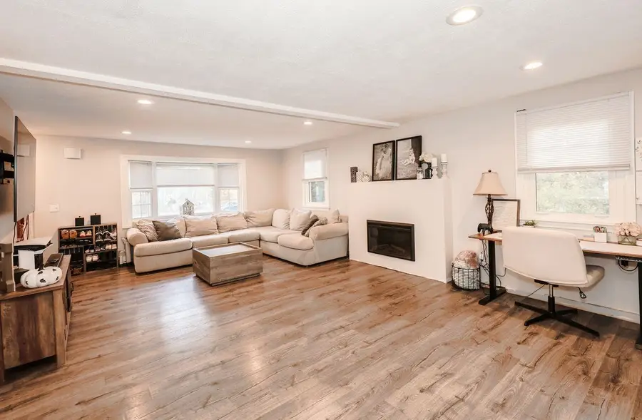 29 N Riverdale Road, Weare, NH 03281 - Image #3