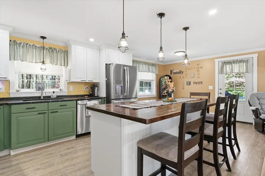 22 Cardinal Lane, Litchfield, NH 03052 - Image #3