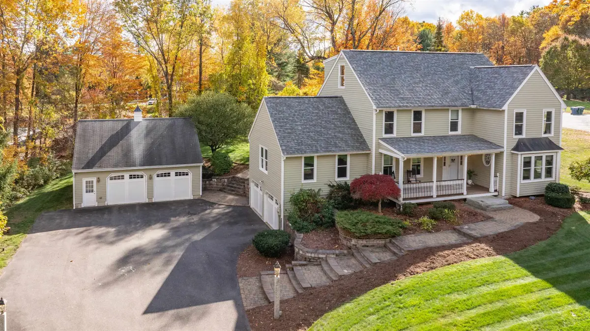 8 Carriage Lane, Milford, NH 03055 - Image #1