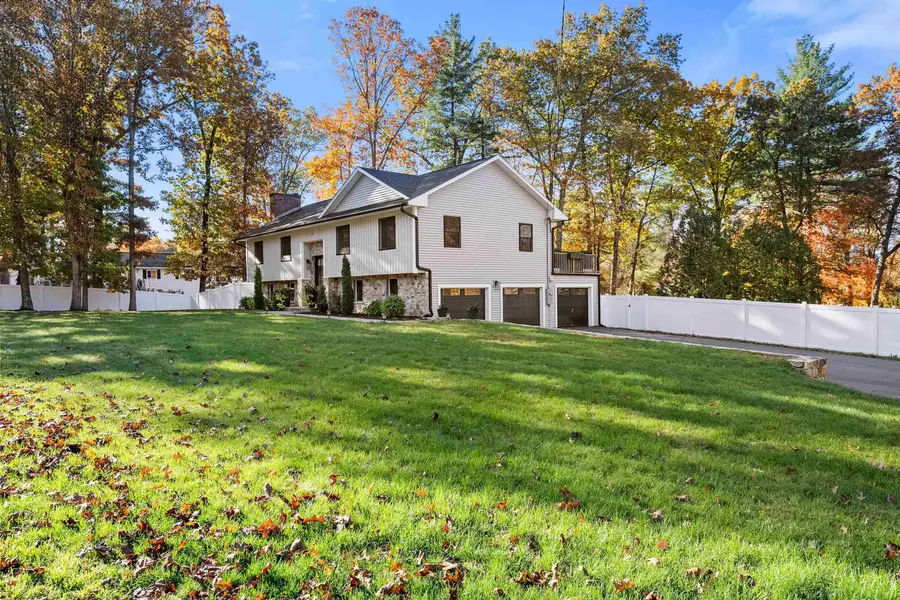 3 Robin Drive, Hudson, NH 03051 - Image #2