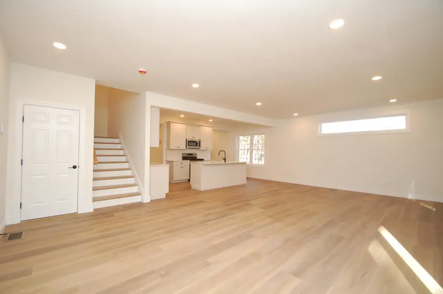 21A Griffin Road, Hudson, NH 03051 - Image #3