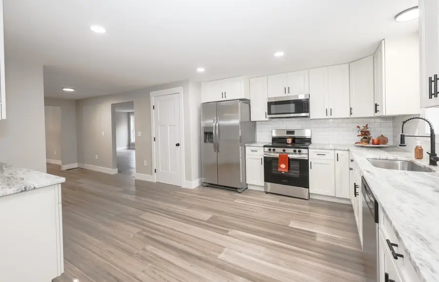 1 A Sheraton Drive, Hudson, NH 03051 - Image #3