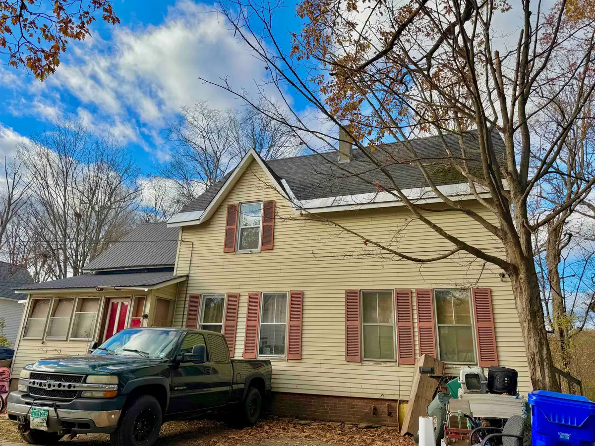 6-8 Crescent Street, Springfield, VT 05156 - Image #1