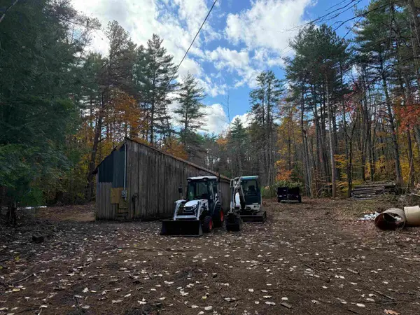 45 Morris Avenue, Effingham, NH 03882