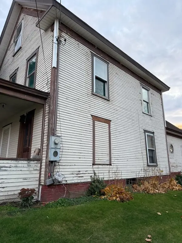 2819 Dartmouth College Highway, Haverhill, NH 03774