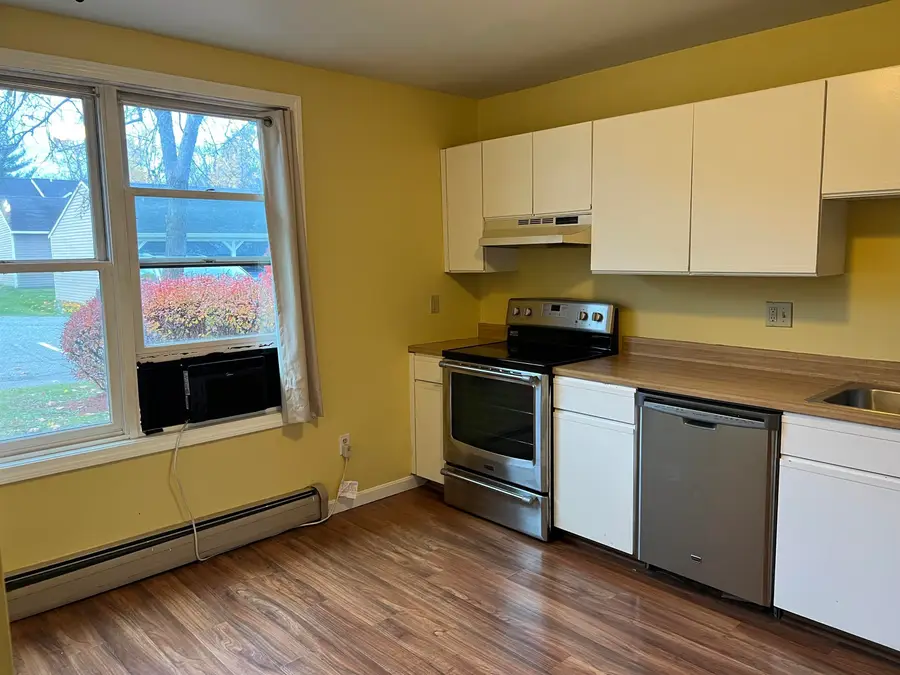 J3 Stonehedge Drive, South Burlington, VT 05403 - Image #3