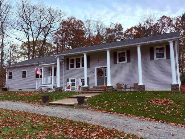 25 Greenbriar Drive, Essex, VT 05452