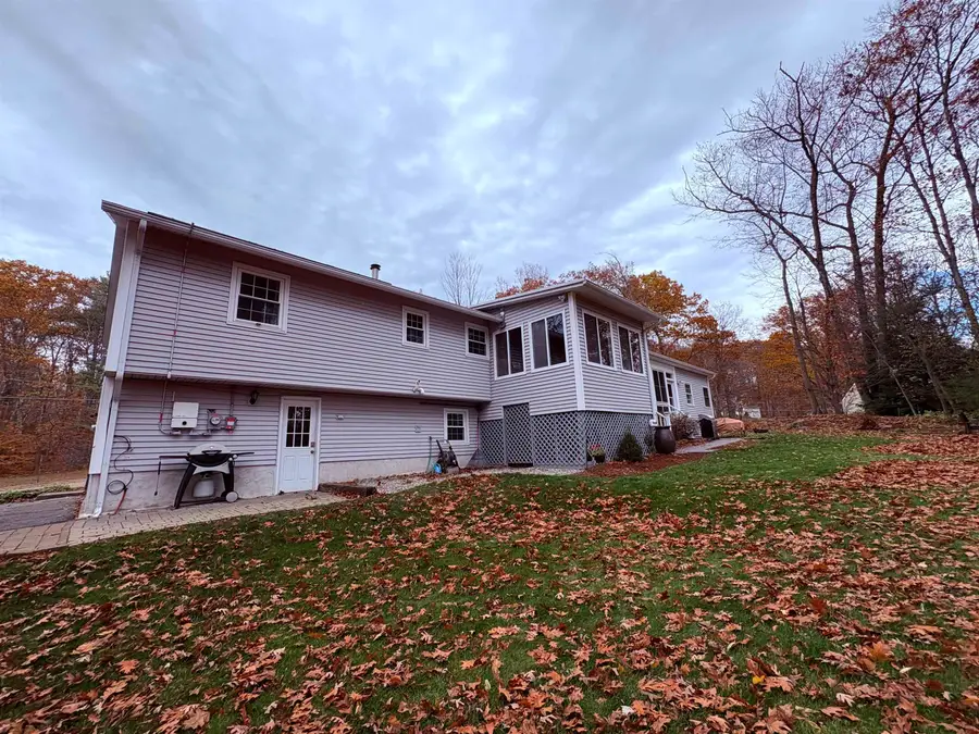 25 Greenbriar Drive, Essex, VT 05452 - Image #2