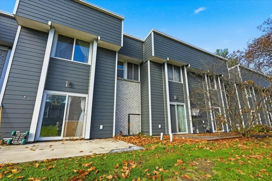 8 Timber Lane #24, South Burlington, VT 05403 - Image #3