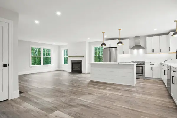 84 Blacksnake Road, Seabrook, NH 03874