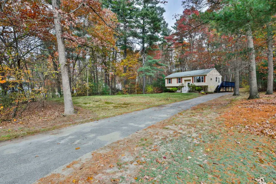 16 Evergreen Drive, Hudson, NH 03051 - Image #2