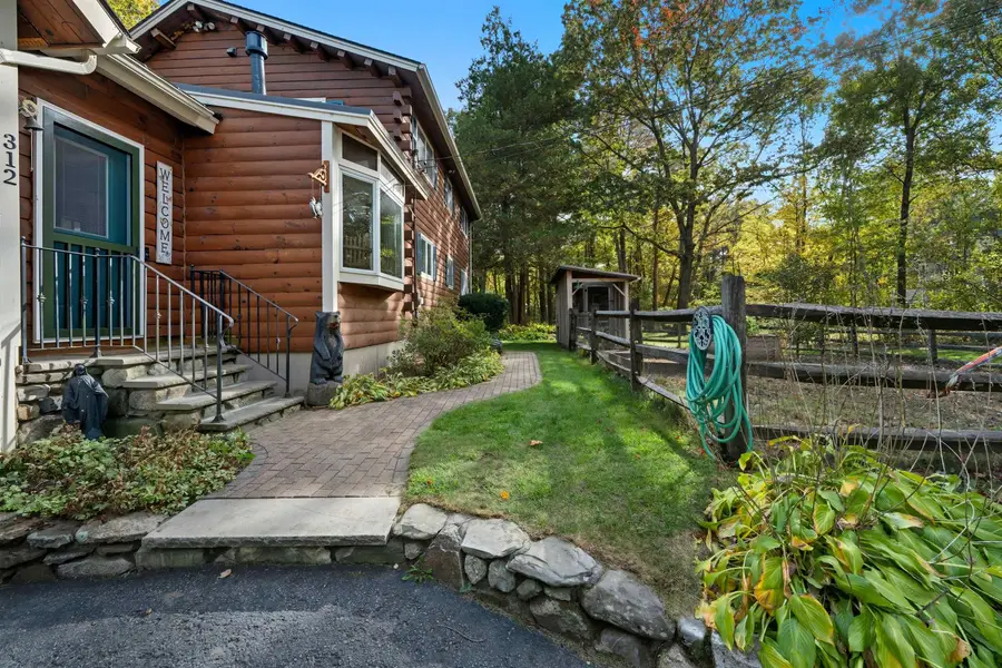312 Shore Drive, Salem, NH 03079 - Image #2