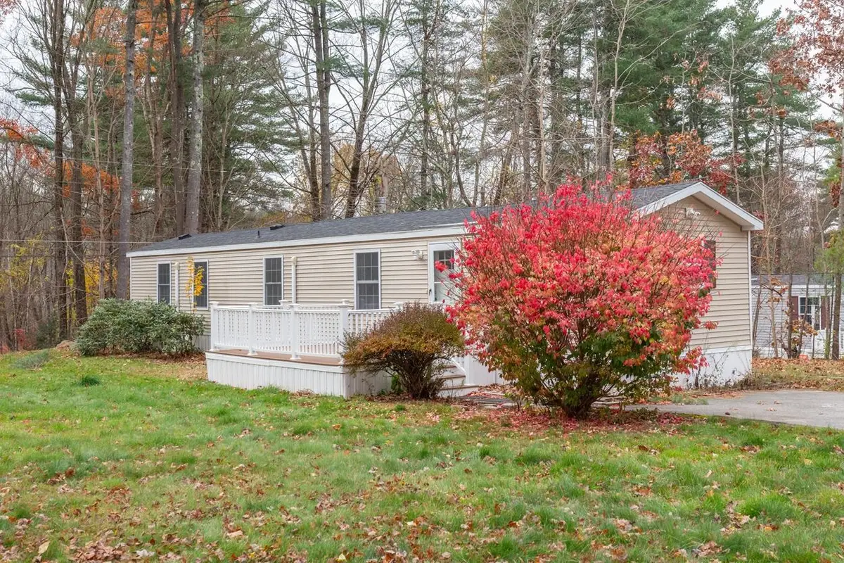 29 Wayne Drive, Derry, NH 03038 - Image #1