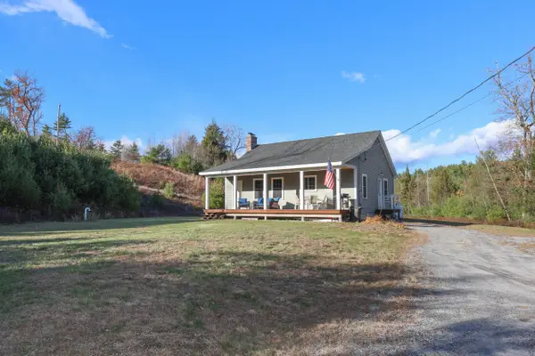 1036 Bound Tree Road, Hopkinton, NH 03229