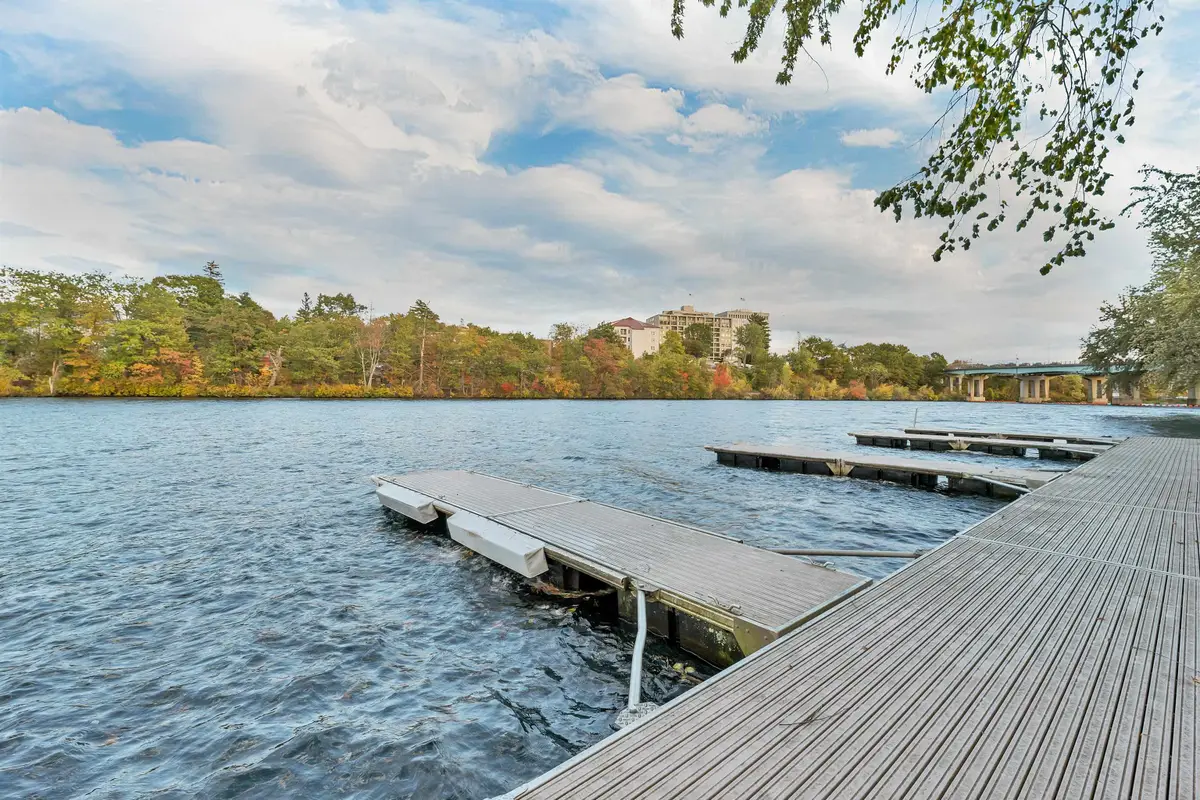 17 River Front Drive #3, Manchester, NH 03102 - Image #1