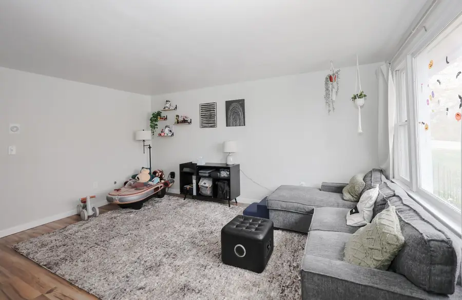 1 Oakwood Lane #2, Goffstown, NH 03045 - Image #2