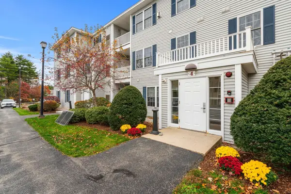 4 Crestview Circle #119, Londonderry, NH 03053