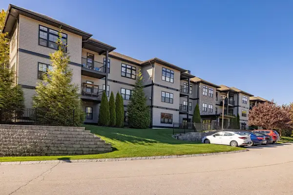 2075 Lafayette Road #B17, Portsmouth, NH 03801