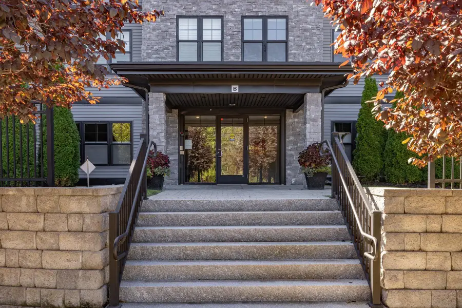 2075 Lafayette Road #B17, Portsmouth, NH 03801 - Image #3