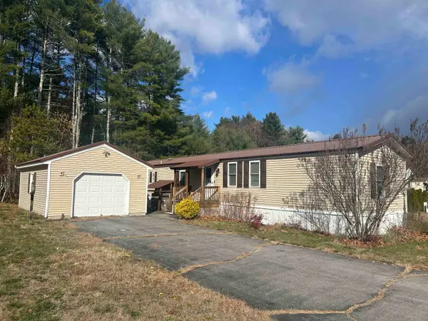 17 Lynn Lane, Rochester, NH 03867