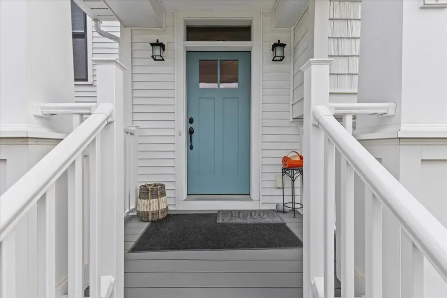 136 Two Brothers Drive, South Burlington, VT 05403 - Image #2