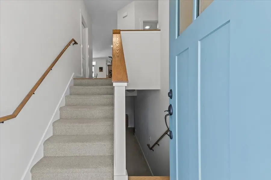 136 Two Brothers Drive, South Burlington, VT 05403 - Image #3