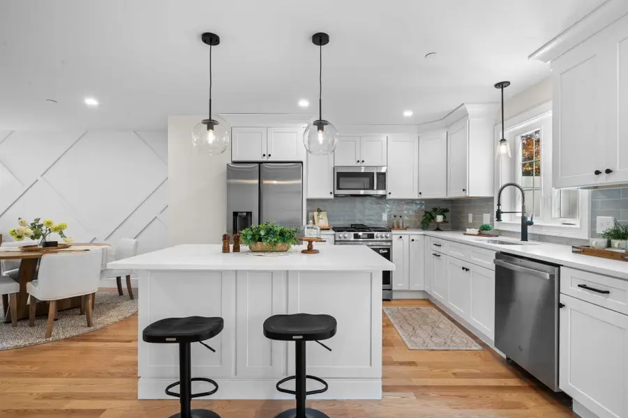 14 Mohawk Drive, Londonderry, NH 03053 - Image #3