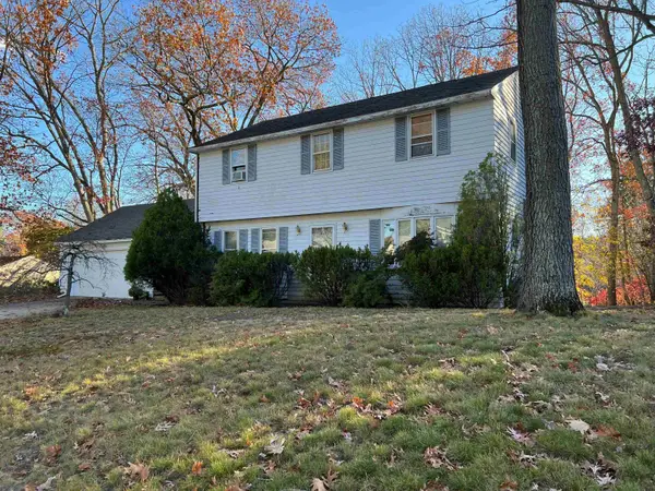 19 Dunloggin Road, Nashua, NH 03063