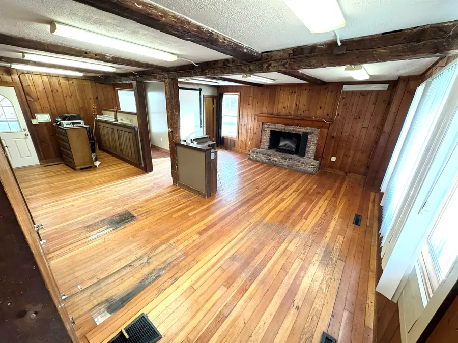 2072 North Main Street, Londonderry, VT 05148 - Image #2