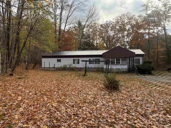 40 Joshua Street, Rochester, NH 03867