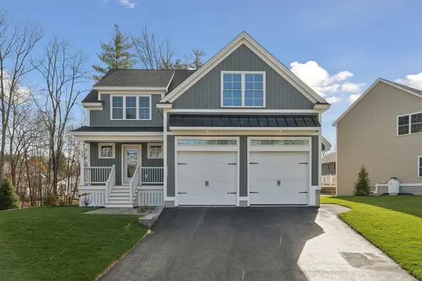 33 Copps Drive, Rochester, NH 03809