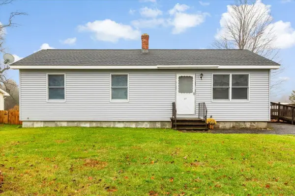 77 McGuire Street, Shaftsbury, VT 05262