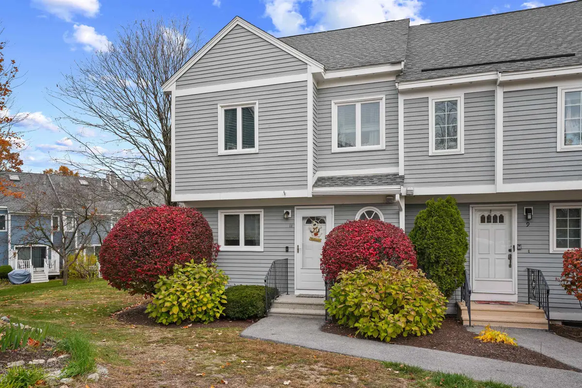 11 Merrimack Drive, Merrimack, NH 03054 - Image #1